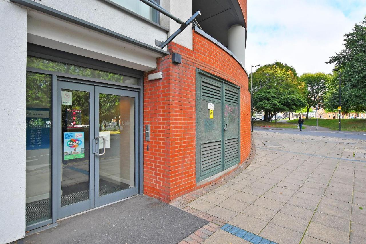 City Centre Modern Studio Apartment - Westone Free Wifi, Gym Access, Netflix Sheffield Buitenkant foto