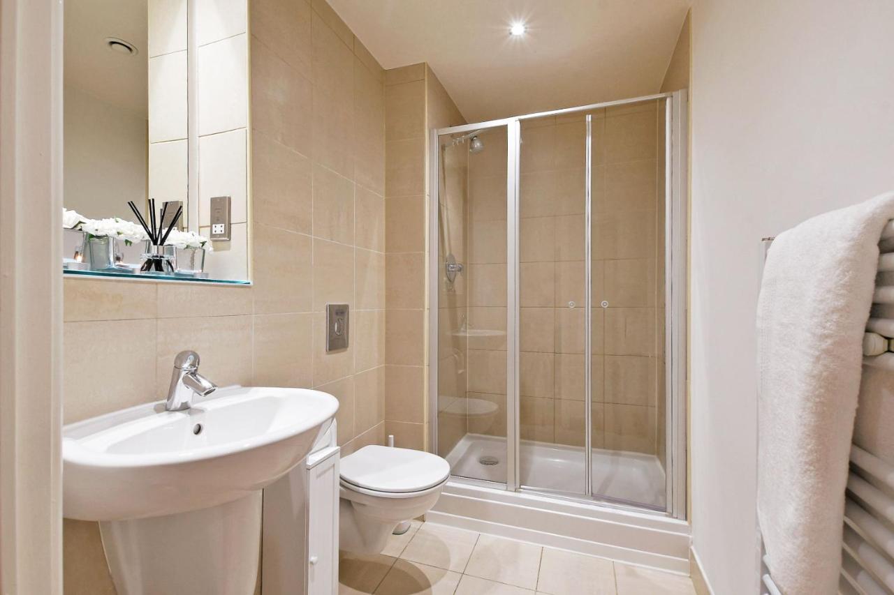 City Centre Modern Studio Apartment - Westone Free Wifi, Gym Access, Netflix Sheffield Buitenkant foto